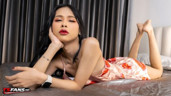 [AsianTgirl] Froyd - Bedroom Kisses 20 May 2025 [HD, 1080p]