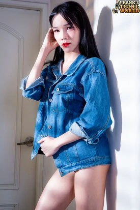 Berry Ladyboy Biography, Profile and Videos